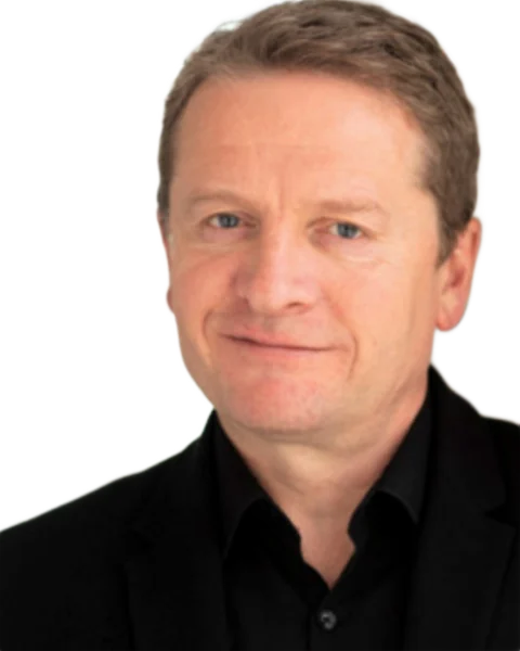 Colin Lewis · Recorte refinado